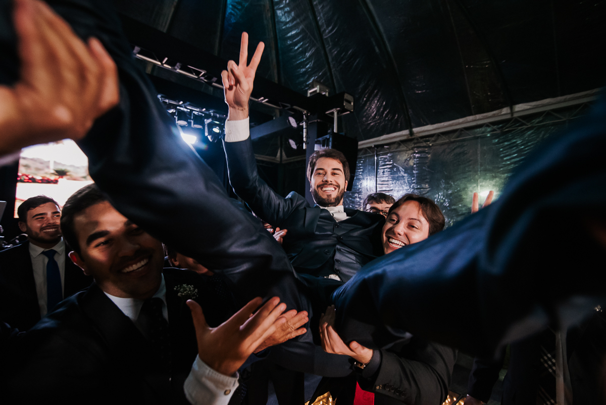 casamentos, casamentos em patos de minas, casamentos no sítio tõe do jó , casamento na igreja dos capuchinhos , hermanas noivas e festas, vestidos de noiva, noiva dos sonhos.