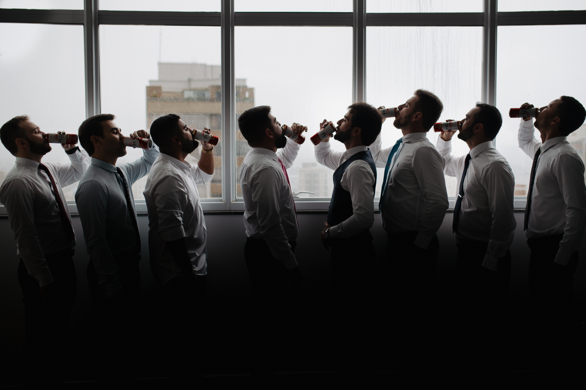 Felippe Leal Fotografo de casamentos e eventos em patos de minas e regiao, Makinf off do noivo. Noivo se produzindo