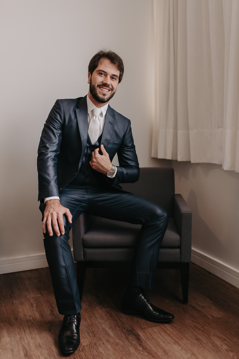 Felippe Leal Fotografo de casamentos e eventos em patos de minas e regiao, Makinf off do noivo. Noivo se produzindo, fotografo de casamentos, casamentos em patos de minas, casamentos no sitio toe do jo , casamento na igreja dos capuchinhos