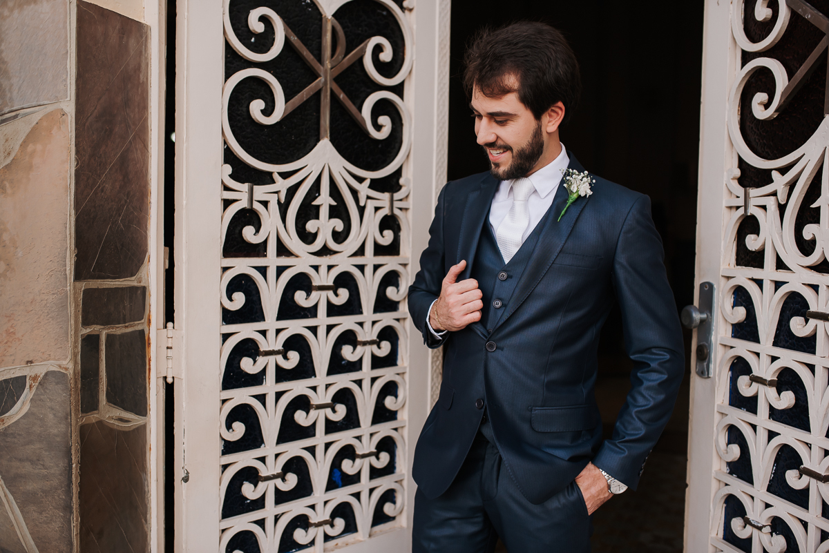 Felippe Leal Fotografo de casamentos e eventos em patos de minas e regiao, Makinf off do noivo. Noivo se produzindo, fotografo de casamentos, casamentos em patos de minas, casamentos no sitio toe do jo , casamento na igreja dos capuchinhos