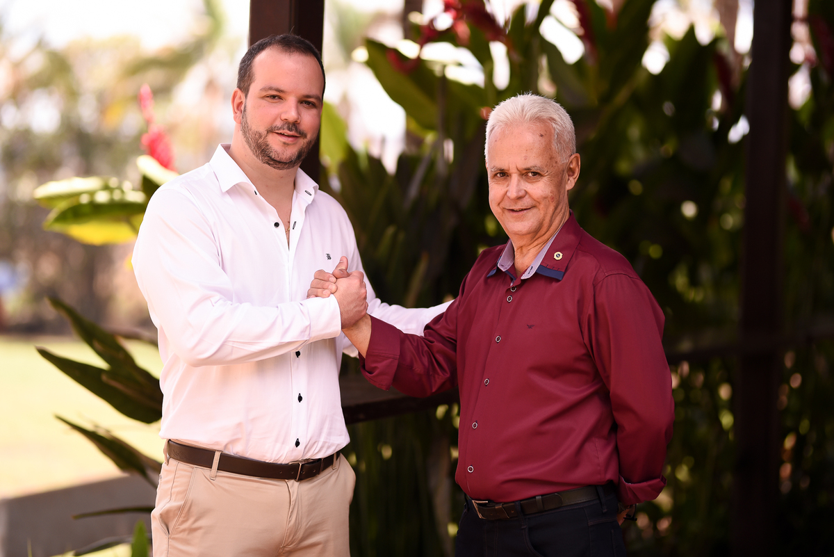 casamento civil em patos de minas na chácara angalual fotografado pelo fotografo felippe leal 