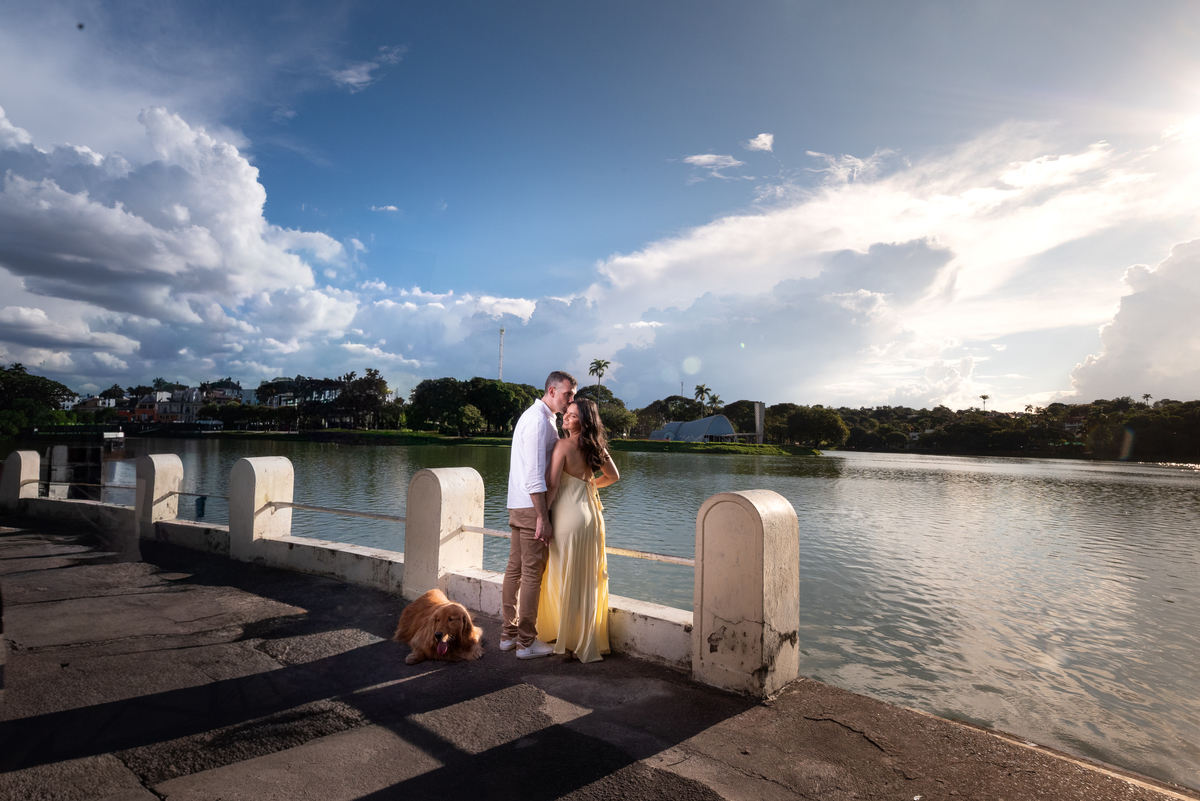 Um pôr do sol, dois corações e uma história que está só começando.