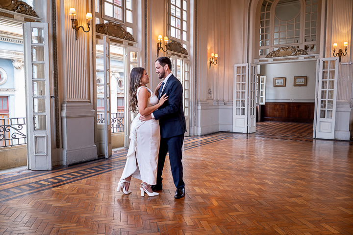 Ensaio Pré-Wedding de Débora e Yasser no Automóvel Clube de Belo Horizonte