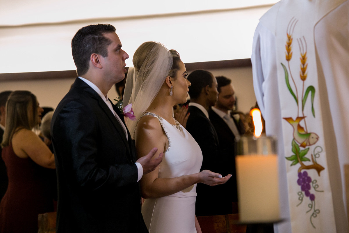 noiva
noivo
igreja santissima trindade
casamento catolico