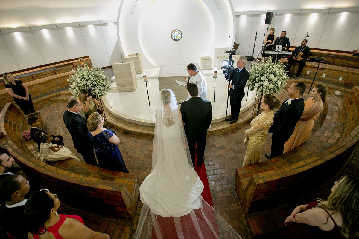 noiva
noivo
igreja santissima trindade
casamento catolico