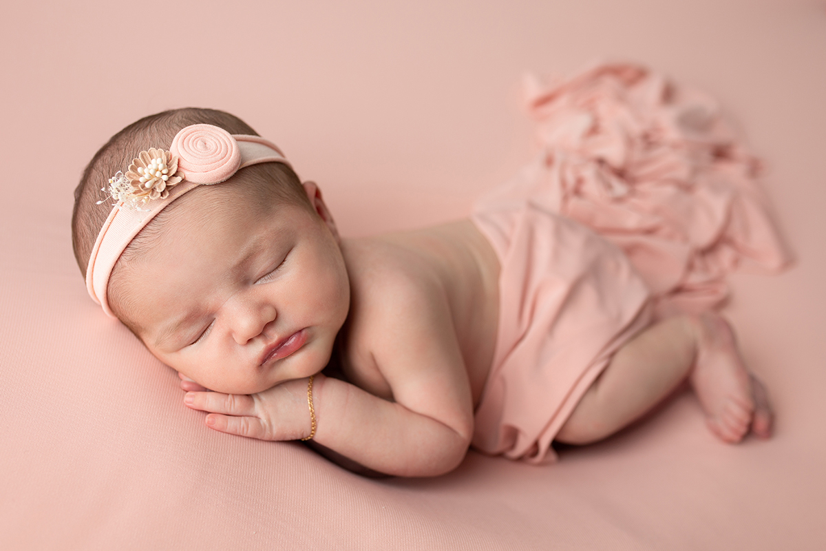 Idealconcept - fotógrafos de recém nascido, NewBorn, fotógrafo de NewBorn de Portugal, Sessão recém-Nascido, coimbra, Viseu, Sessão, Aveiro, Oliveira do Hospital, fotografia recém nascido, Leiria, sessão única, Amor, Fotógrafo Europeu, Arganil,foto bebé