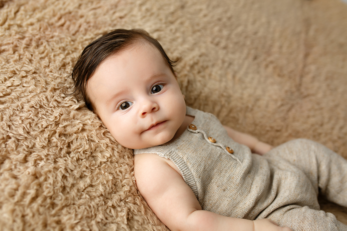 sessão fotográfica, sessão de bebés, fotografia de bebés, sessão de foto crianças, sessão de acompanhamento, fotógrafo infantil, fotógrafo coimbra, fotografia newborn, newborn, fotografia de recém nascido, fotógrafo de recém nascido, sessão de fotos