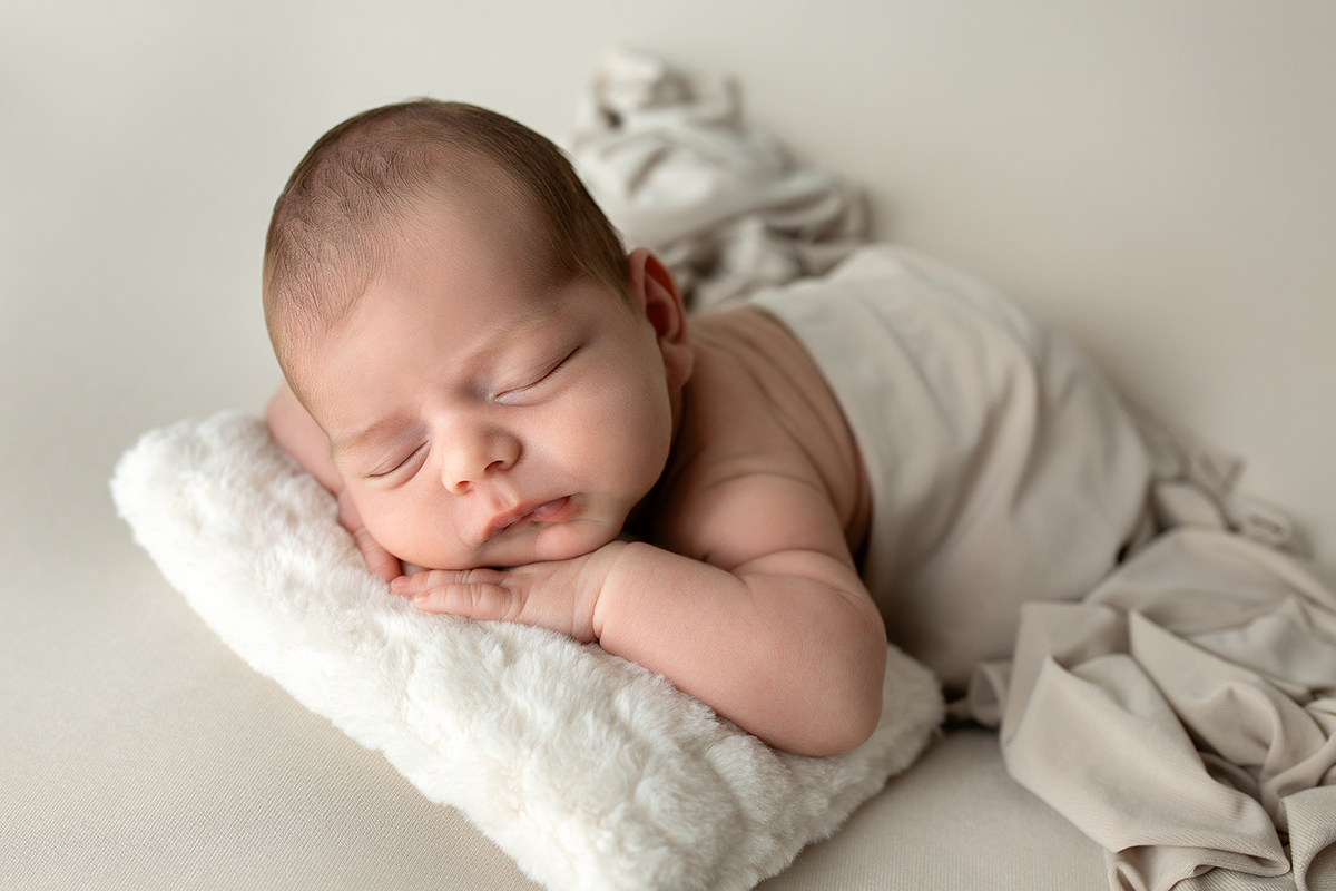 Idealconcept - fotógrafos de recém nascido, NewBorn, fotógrafo de NewBorn de Portugal, Sessão recém-Nascido, coimbra, Viseu, Sessão, Aveiro, Oliveira do Hospital, fotografia recém nascido, Leiria, sessão única, Amor, Fotógrafo Europeu, Arganil,foto bebé