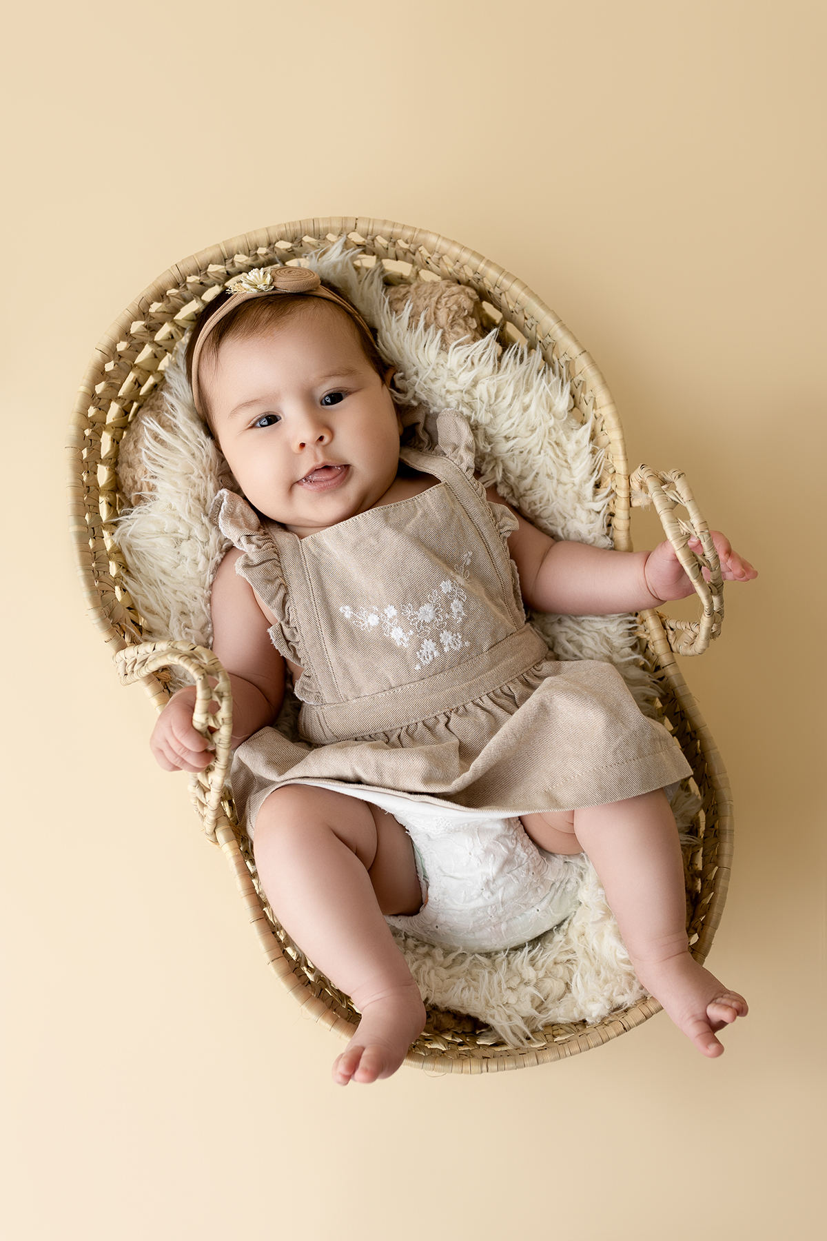 sessão fotografias, sessão infantil, fotografia de crianças, newborn, fotógrafo coimbra, grávida, fotografia newborn, acompanhamento, infantil, smash the cake, fotografias de crianças, foto bebés, 3 meses, 6 meses, 9 meses, foto grávida