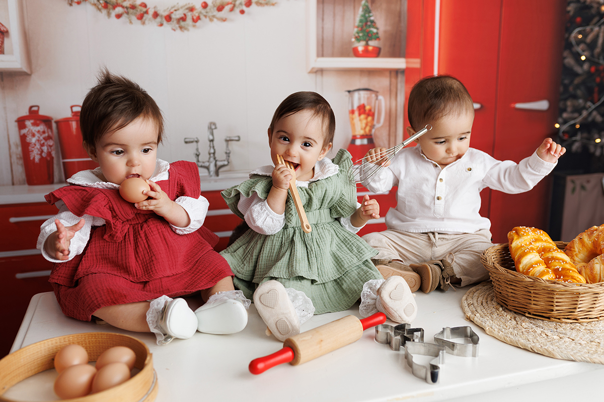 natal, natal 2024, sessão de natal, sessão fotográfica, sessão de fotos natal, bolinhos de natal, bolachas de natal, bolinhos de canela, bolachas de natal, aroma a canela, natal com crinaças, fotógrafo de coimbra, sessão de fotos coimbra