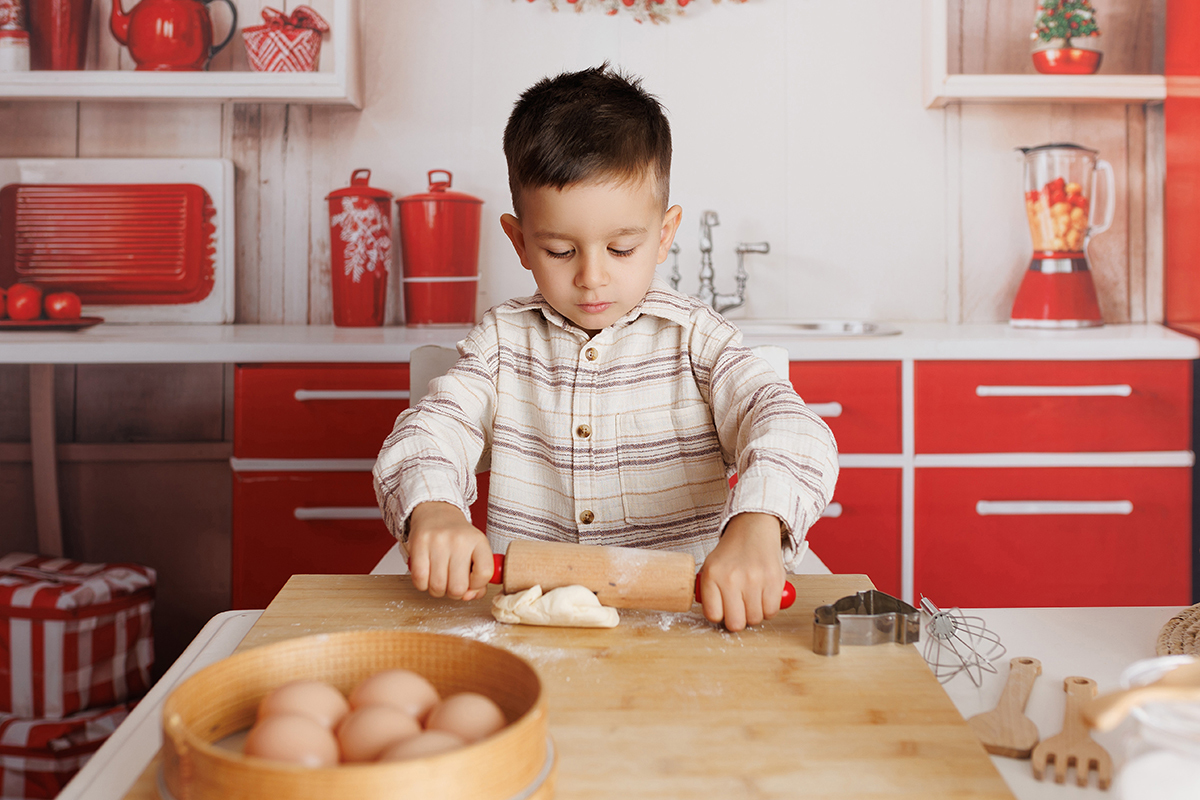 natal, natal 2024, sessão de natal, sessão fotográfica, sessão de fotos natal, bolinhos de natal, bolachas de natal, bolinhos de canela, bolachas de natal, aroma a canela, natal com crinaças, fotógrafo de coimbra, sessão de fotos coimbra