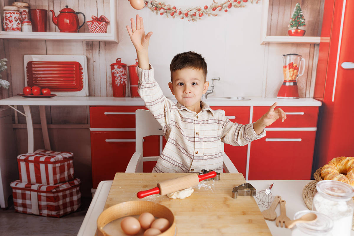 natal, natal 2024, sessão de natal, sessão fotográfica, sessão de fotos natal, bolinhos de natal, bolachas de natal, bolinhos de canela, bolachas de natal, aroma a canela, natal com crinaças, fotógrafo de coimbra, sessão de fotos coimbra
