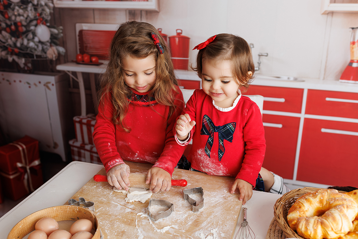 natal, natal 2024, sessão de natal, sessão fotográfica, sessão de fotos natal, bolinhos de natal, bolachas de natal, bolinhos de canela, bolachas de natal, aroma a canela, natal com crinaças, fotógrafo de coimbra, sessão de fotos coimbra