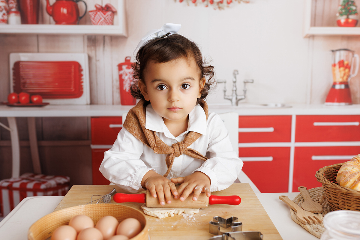natal, natal 2024, sessão de natal, sessão fotográfica, sessão de fotos natal, bolinhos de natal, bolachas de natal, bolinhos de canela, bolachas de natal, aroma a canela, natal com crinaças, fotógrafo de coimbra, sessão de fotos coimbra