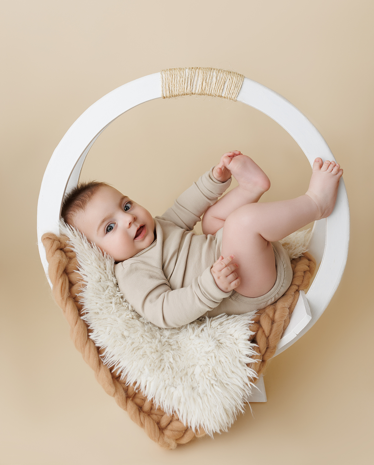 sessão fotografias, sessão infantil, fotografia de crianças, newborn, fotógrafo coimbra, grávida, fotografia newborn, acompanhamento, infantil, smash the cake, fotografias de crianças, foto bebés, 3 meses, 6 meses, 9 meses, foto grávida