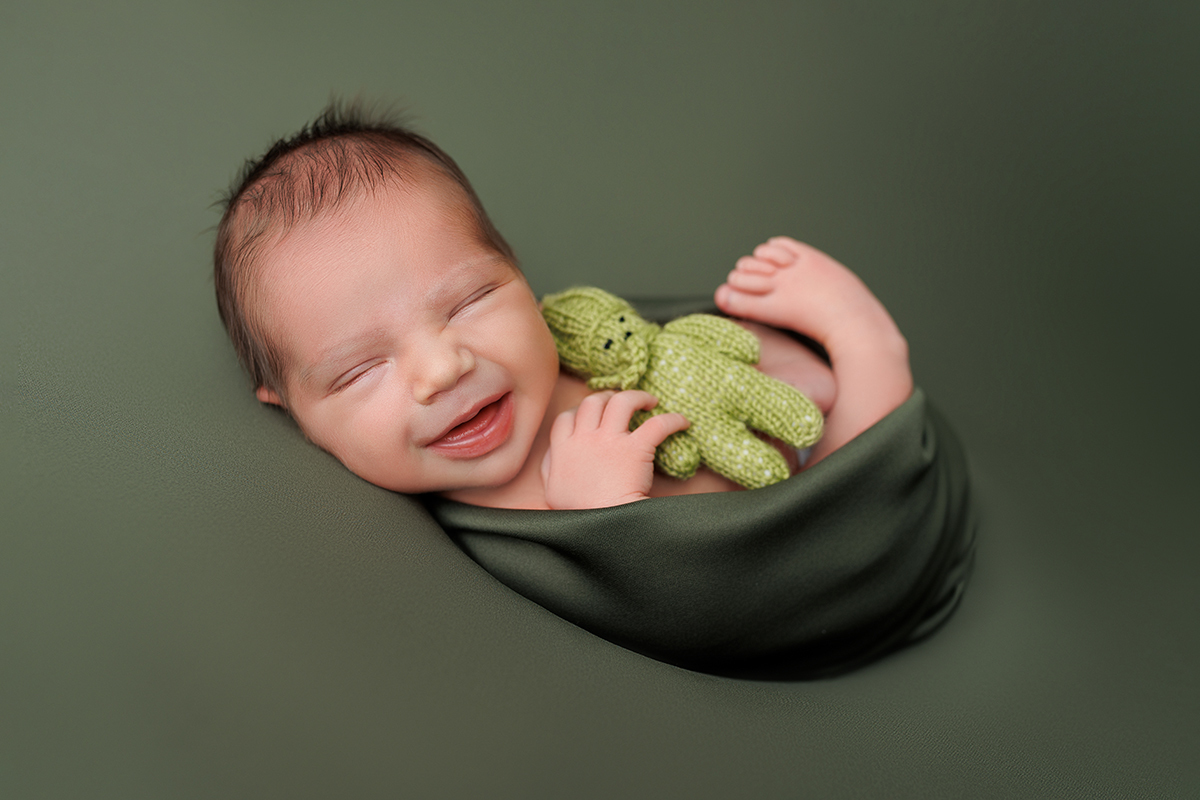 sessão fotografias, sessão infantil, fotografia de crianças, newborn, fotógrafo coimbra, grávida, fotografia newborn, acompanhamento, infantil, smash the cake, fotografias de crianças, foto bebés, 3 meses, 6 meses, 9 meses, foto grávida