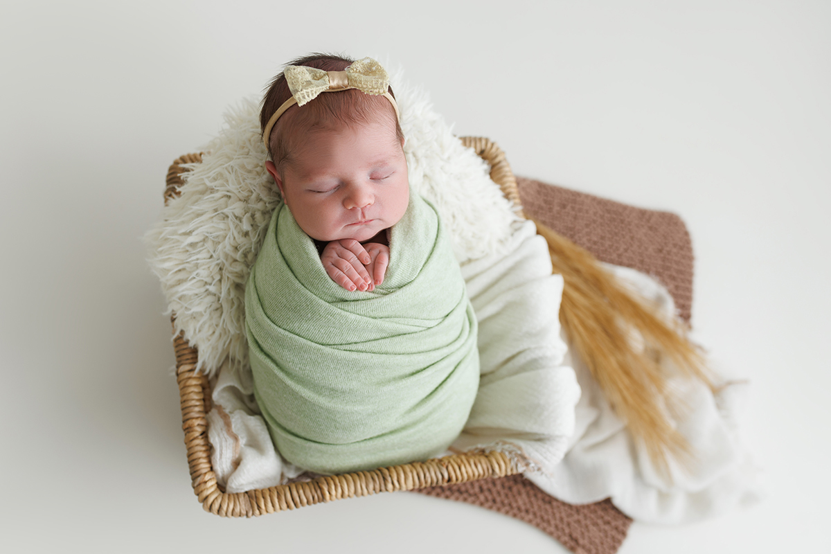 sessão fotografias, sessão infantil, fotografia de crianças, newborn, fotógrafo coimbra, grávida, fotografia newborn, acompanhamento, infantil, smash the cake, fotografias de crianças, foto bebés, 3 meses, 6 meses, 9 meses, foto grávida