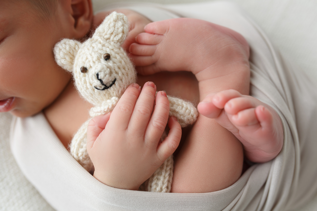 sessão fotografias, sessão infantil, fotografia de crianças, newborn, fotógrafo coimbra, grávida, fotografia newborn, acompanhamento, infantil, smash the cake, fotografias de crianças, foto bebés, 3 meses, 6 meses, 9 meses, foto grávida