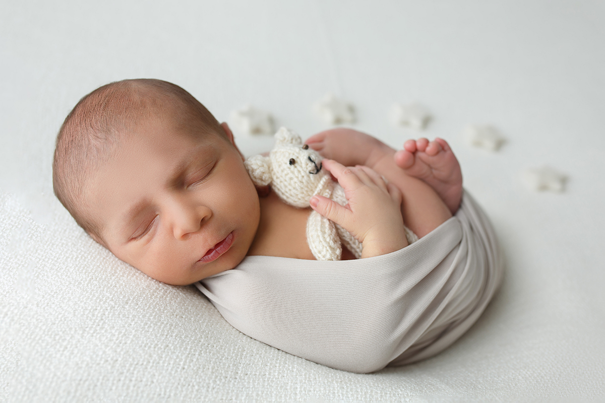 sessão fotografias, sessão infantil, fotografia de crianças, newborn, fotógrafo coimbra, grávida, fotografia newborn, acompanhamento, infantil, smash the cake, fotografias de crianças, foto bebés, 3 meses, 6 meses, 9 meses, foto grávida