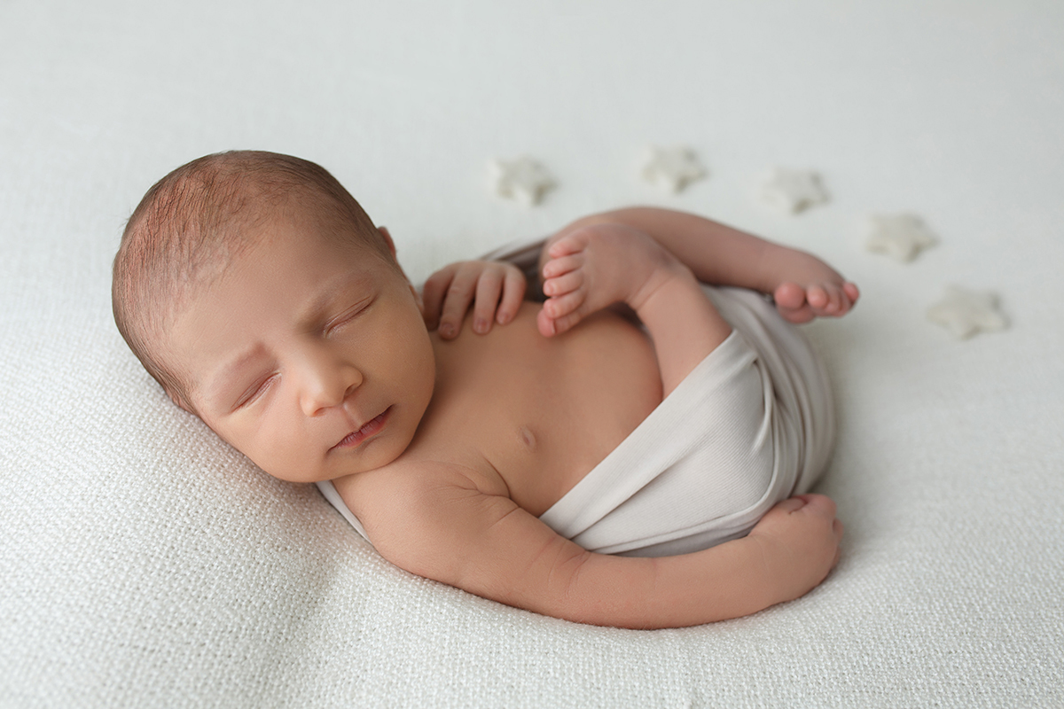 sessão fotografias, sessão infantil, fotografia de crianças, newborn, fotógrafo coimbra, grávida, fotografia newborn, acompanhamento, infantil, smash the cake, fotografias de crianças, foto bebés, 3 meses, 6 meses, 9 meses, foto grávida