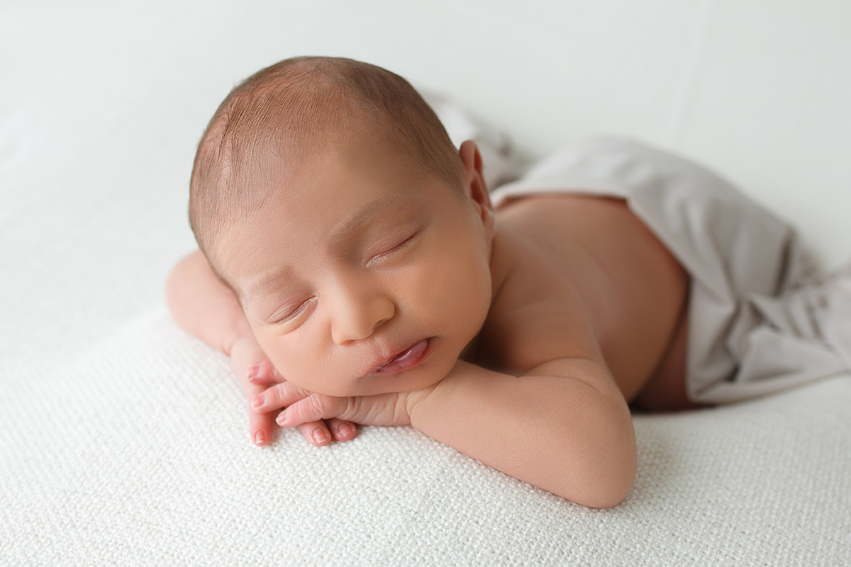 sessão fotografias, sessão infantil, fotografia de crianças, newborn, fotógrafo coimbra, grávida, fotografia newborn, acompanhamento, infantil, smash the cake, fotografias de crianças, foto bebés, 3 meses, 6 meses, 9 meses, foto grávida