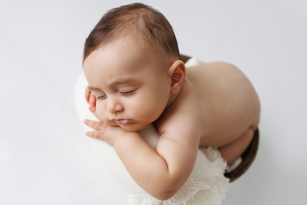 sessão fotografias, sessão infantil, fotografia de crianças, newborn, fotógrafo coimbra, grávida, fotografia newborn, acompanhamento, infantil, smash the cake, fotografias de crianças, foto bebés, 3 meses, 6 meses, 9 meses, foto grávida