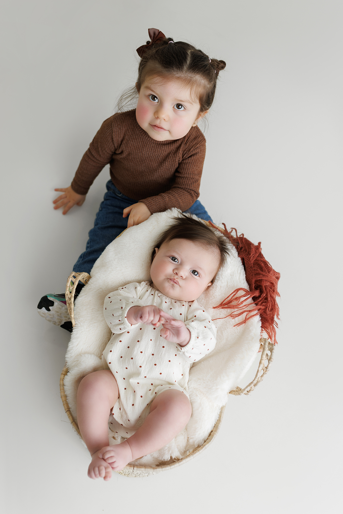 sessão fotografias, sessão infantil, fotografia de crianças, newborn, fotógrafo coimbra, grávida, fotografia newborn, acompanhamento, infantil, smash the cake, fotografias de crianças, foto bebés, 3 meses, 6 meses, 9 meses, foto grávida