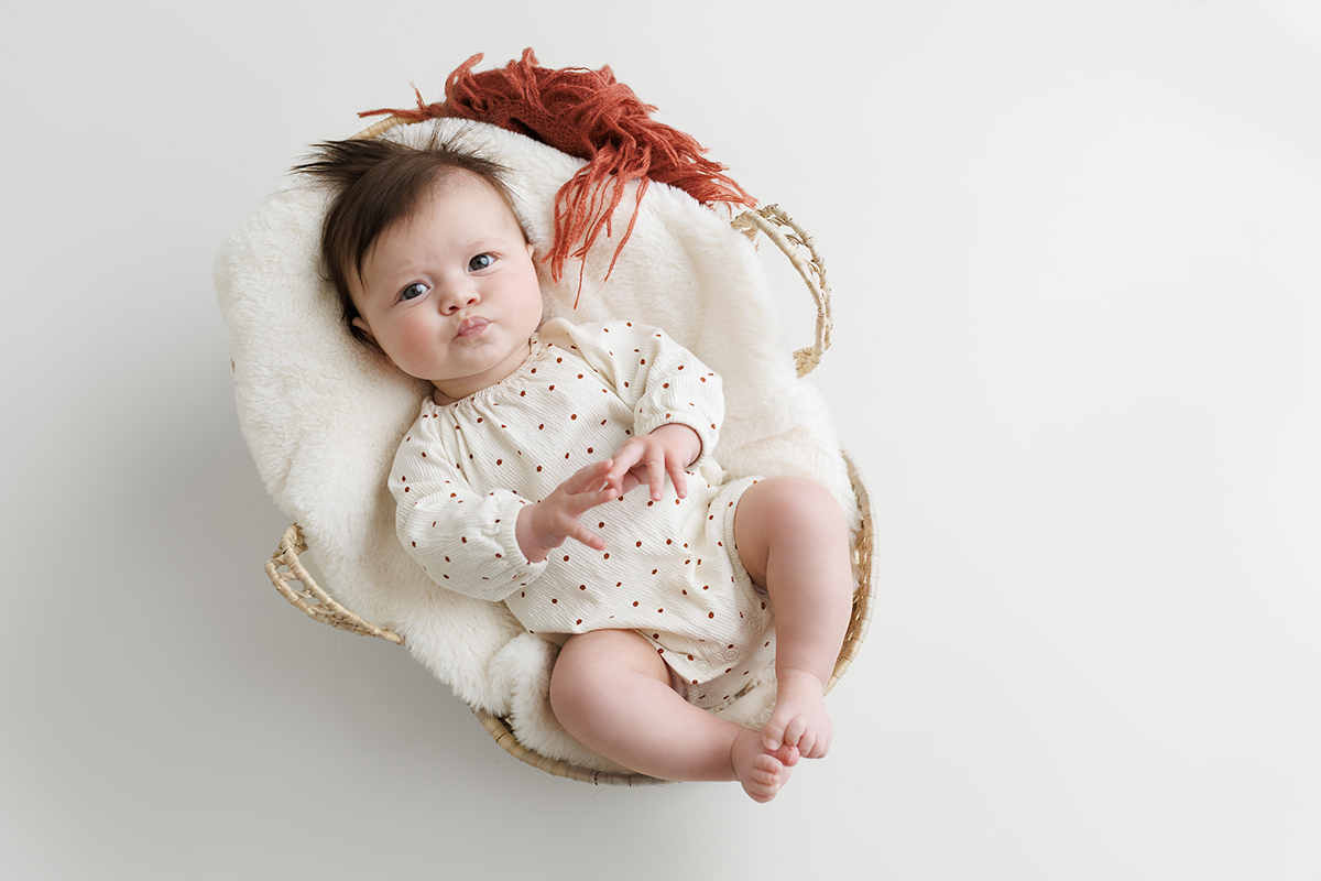 sessão fotografias, sessão infantil, fotografia de crianças, newborn, fotógrafo coimbra, grávida, fotografia newborn, acompanhamento, infantil, smash the cake, fotografias de crianças, foto bebés, 3 meses, 6 meses, 9 meses, foto grávida