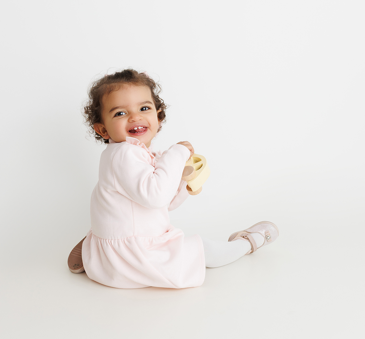 sessão fotografias, sessão infantil, fotografia de crianças, newborn, fotógrafo coimbra, grávida, fotografia newborn, acompanhamento, infantil, smash the cake, fotografias de crianças, foto bebés, 3 meses, 6 meses, 9 meses, foto grávida