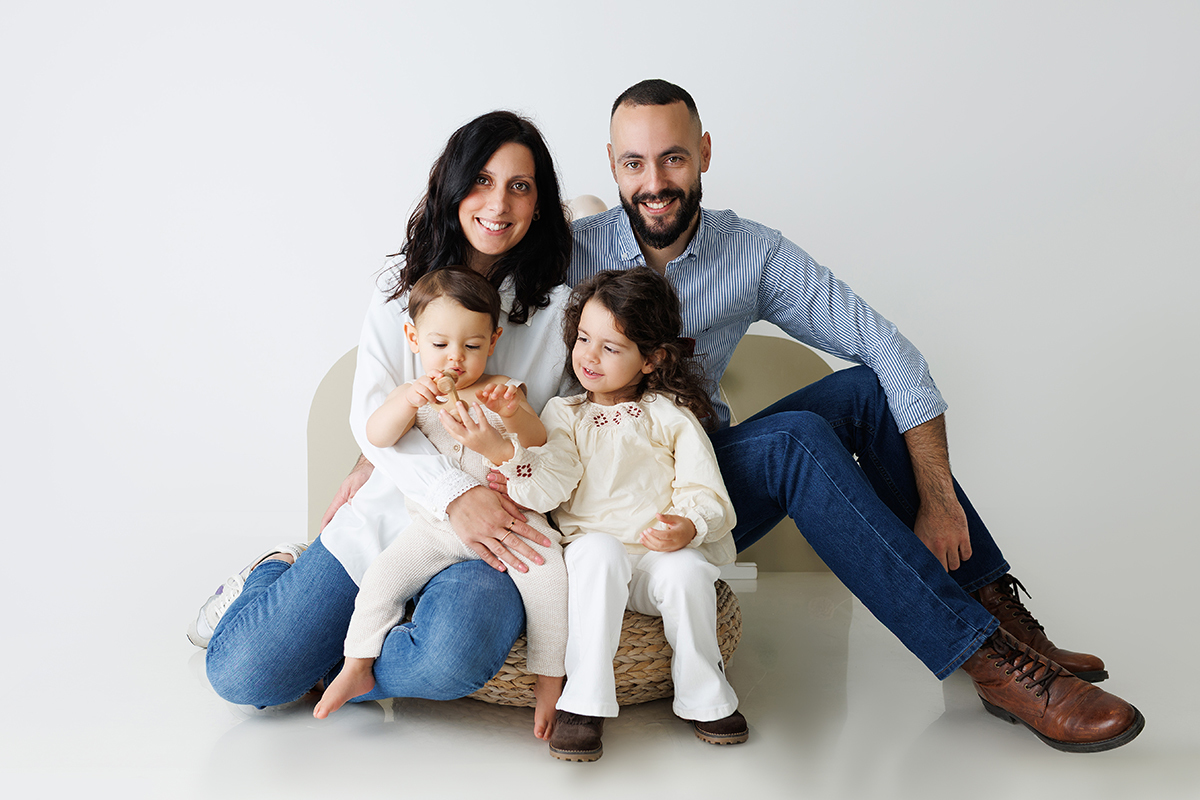 sessão fotografias, sessão infantil, fotografia de crianças, newborn, fotógrafo coimbra, grávida, fotografia newborn, acompanhamento, infantil, smash the cake, fotografias de crianças, foto bebés, 3 meses, 6 meses, 9 meses, foto grávida