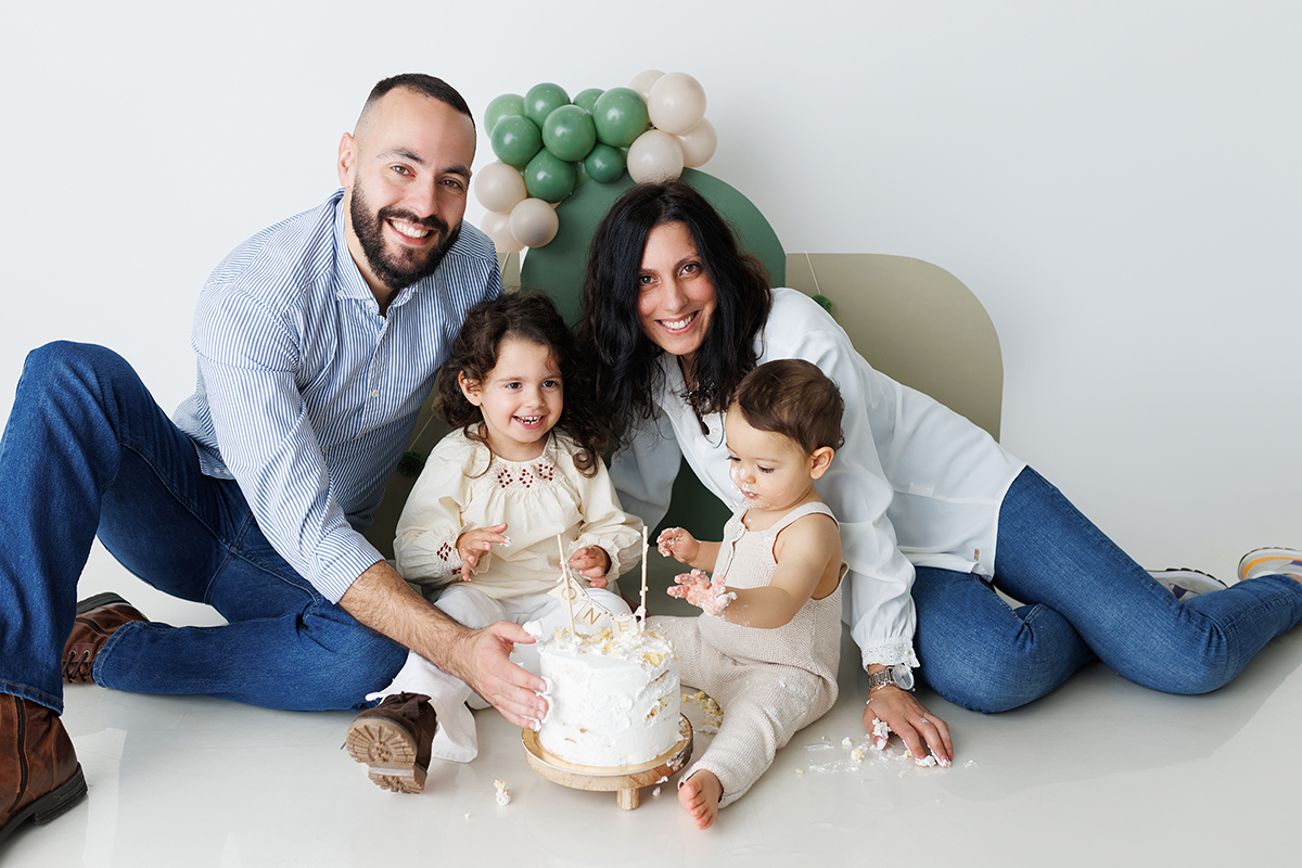 sessão fotografias, sessão infantil, fotografia de crianças, newborn, fotógrafo coimbra, grávida, fotografia newborn, acompanhamento, infantil, smash the cake, fotografias de crianças, foto bebés, 3 meses, 6 meses, 9 meses, foto grávida