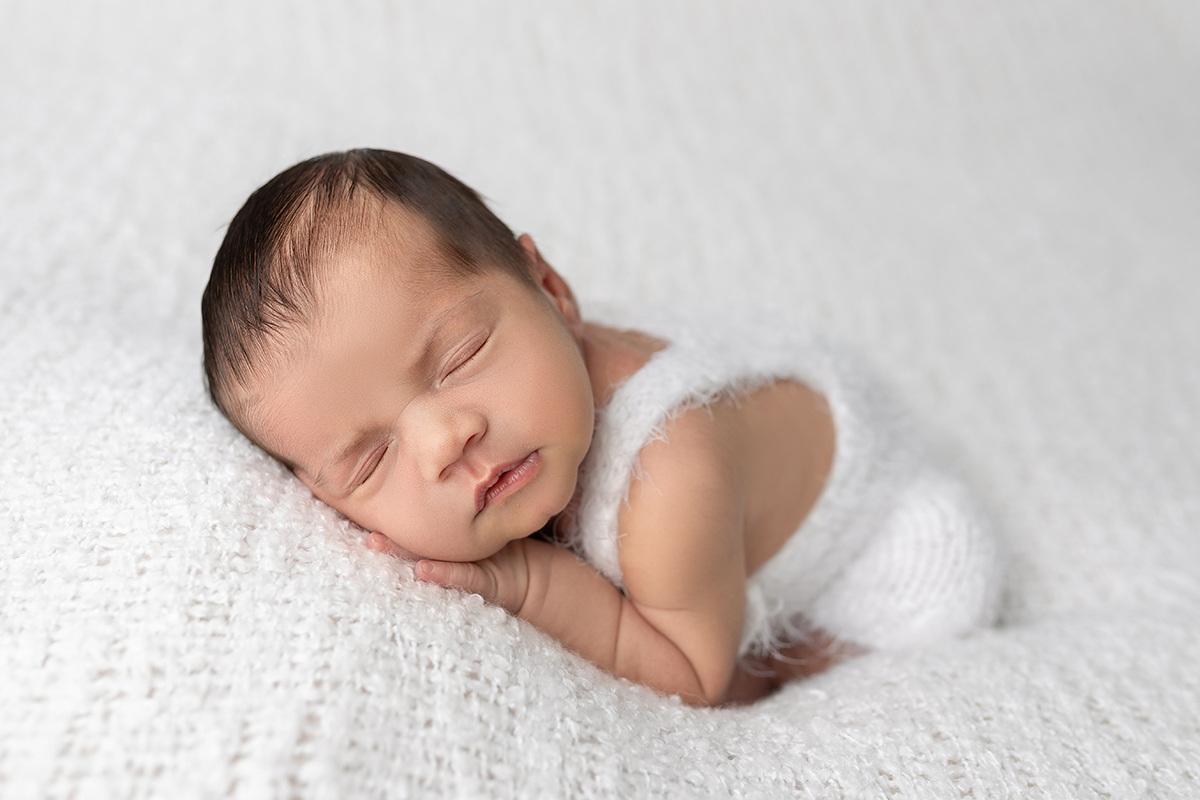 sessão fotografias, sessão infantil, fotografia de crianças, newborn, fotógrafo coimbra, grávida, fotografia newborn, acompanhamento, infantil, smash the cake, fotografias de crianças, foto bebés, 3 meses, 6 meses, 9 meses, foto grávida