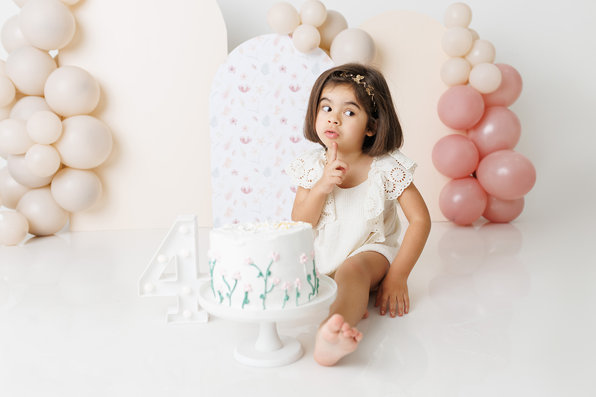 sessão fotografias, sessão infantil, fotografia de crianças, newborn, fotógrafo coimbra, grávida, fotografia newborn, acompanhamento, infantil, smash the cake, fotografias de crianças, foto bebés, 3 meses, 6 meses, 9 meses, foto grávida