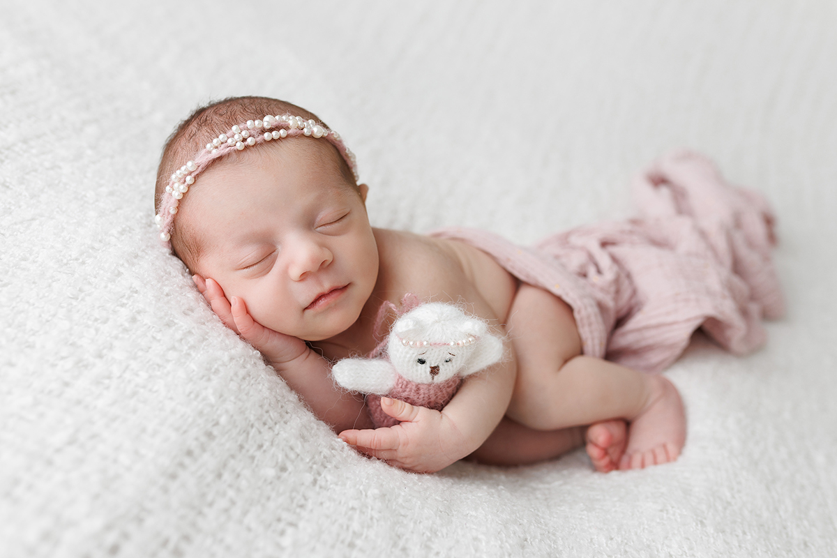 sessão fotografias, sessão infantil, fotografia de crianças, newborn, fotógrafo coimbra, grávida, fotografia newborn, acompanhamento, infantil, smash the cake, fotografias de crianças, foto bebés, 3 meses, 6 meses, 9 meses, foto grávida