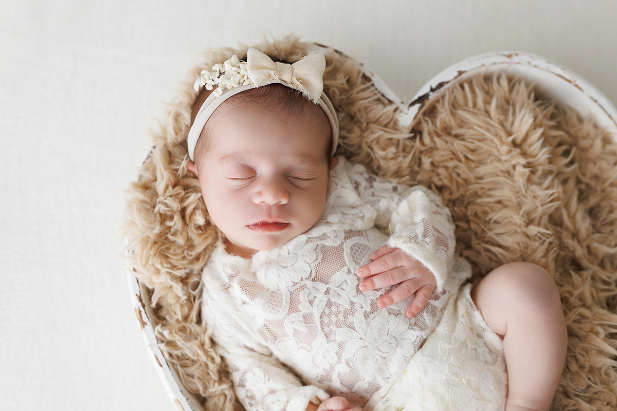 sessão fotografias, sessão infantil, fotografia de crianças, newborn, fotógrafo coimbra, grávida, fotografia newborn, acompanhamento, infantil, smash the cake, fotografias de crianças, foto bebés, 3 meses, 6 meses, 9 meses, foto grávida