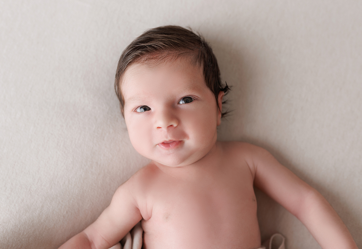 sessão fotografias, sessão infantil, fotografia de crianças, newborn, fotógrafo coimbra, grávida, fotografia newborn, acompanhamento, infantil, smash the cake, fotografias de crianças, foto bebés, 3 meses, 6 meses, 9 meses, foto grávida