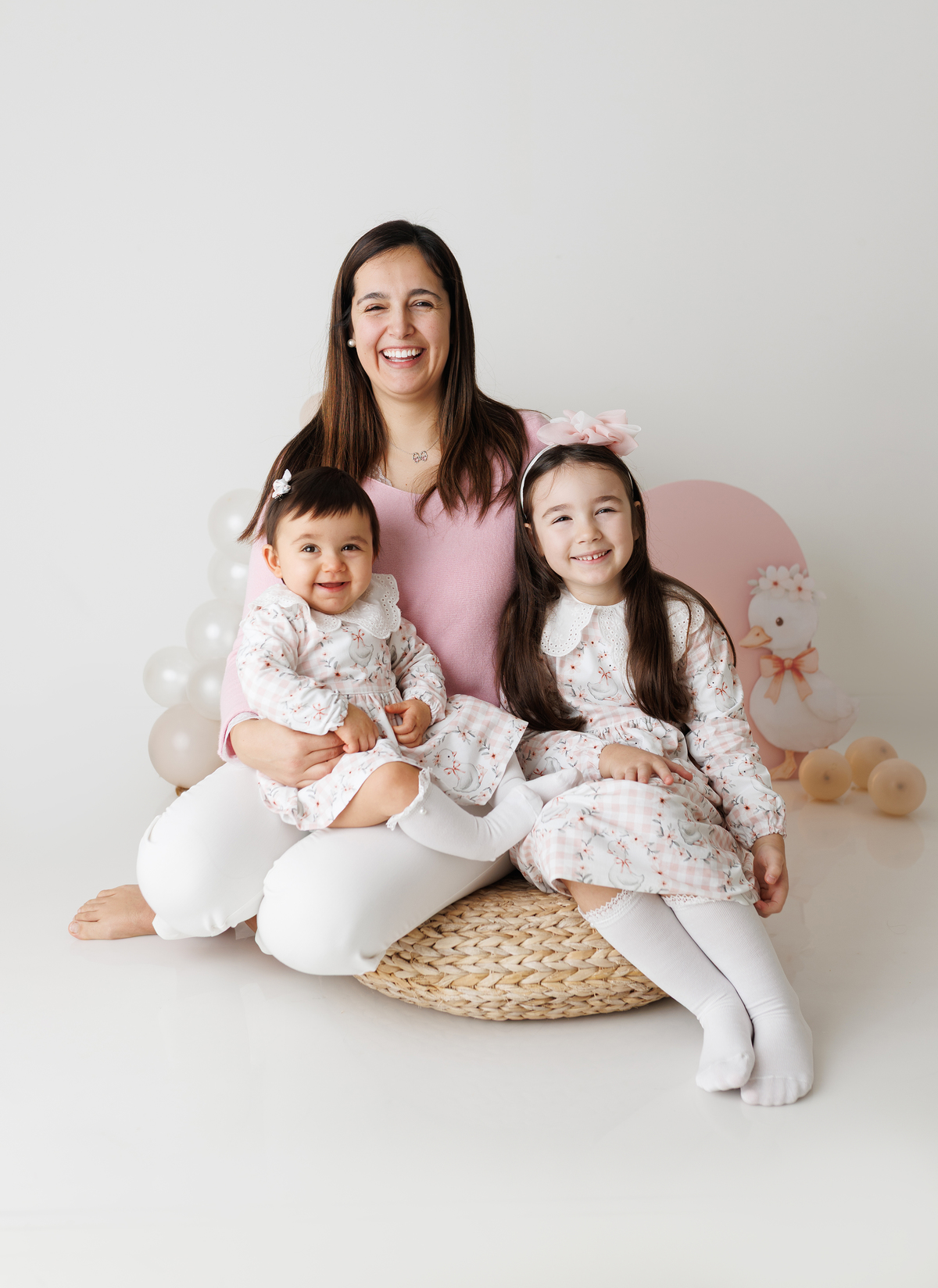 sessão fotografias, sessão infantil, fotografia de crianças, newborn, fotógrafo coimbra, grávida, fotografia newborn, acompanhamento, infantil, smash the cake, fotografias de crianças, foto bebés, 3 meses, 6 meses, 9 meses, foto grávida