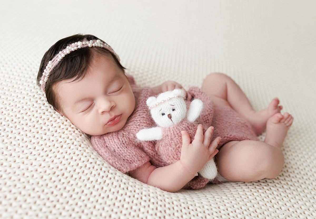 sessão fotografias, sessão infantil, fotografia de crianças, newborn, fotógrafo coimbra, grávida, fotografia newborn, acompanhamento, infantil, smash the cake, fotografias de crianças, foto bebés, 3 meses, 6 meses, 9 meses, foto grávida