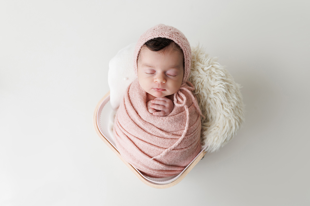 sessão fotografias, sessão infantil, fotografia de crianças, newborn, fotógrafo coimbra, grávida, fotografia newborn, acompanhamento, infantil, smash the cake, fotografias de crianças, foto bebés, 3 meses, 6 meses, 9 meses, foto grávida