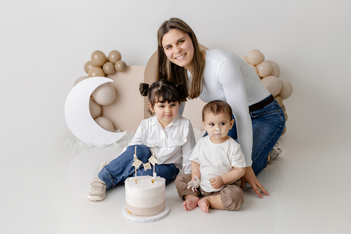 sessão fotografias, sessão infantil, fotografia de crianças, newborn, fotógrafo coimbra, grávida, fotografia newborn, acompanhamento, infantil, smash the cake, fotografias de crianças, foto bebés, 3 meses, 6 meses, 9 meses, foto grávida