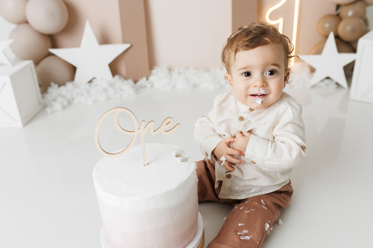 sessão fotografias, sessão infantil, fotografia de crianças, newborn, fotógrafo coimbra, grávida, fotografia newborn, acompanhamento, infantil, smash the cake, fotografias de crianças, foto bebés, 3 meses, 6 meses, 9 meses, foto grávida