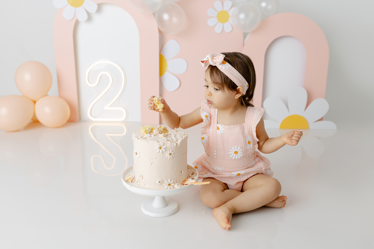 sessão fotografias, sessão infantil, fotografia de crianças, newborn, fotógrafo coimbra, grávida, fotografia newborn, acompanhamento, infantil, smash the cake, fotografias de crianças, foto bebés, 3 meses, 6 meses, 9 meses, foto grávida