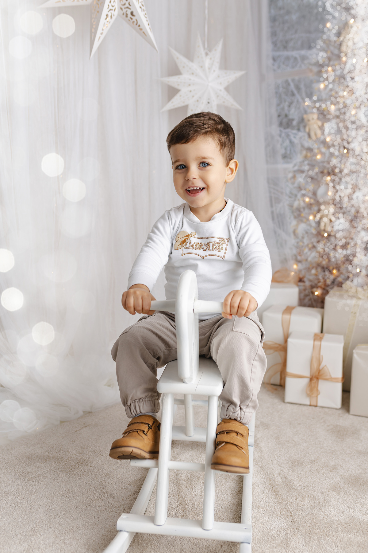 sessão fotografias, sessão infantil, fotografia de crianças, newborn, fotógrafo coimbra, grávida, fotografia newborn, acompanhamento, infantil, smash the cake, fotografias de crianças, foto bebés, 3 meses, 6 meses, 9 meses, foto grávida
