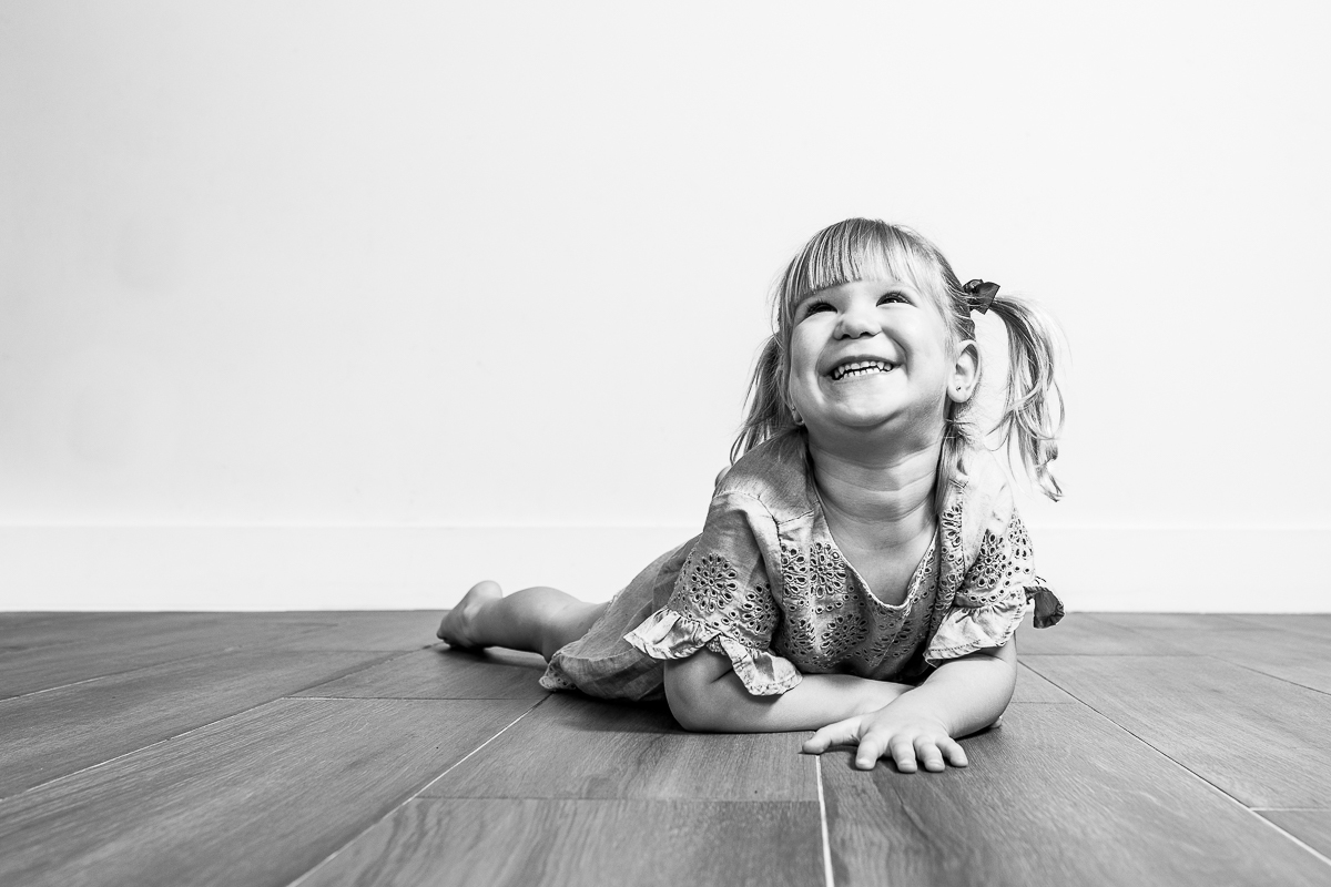 Fotografia de Família, ensaio em casa, ensaio de família, Miami Family Photographer, Ensaio premiado, ensaio em casa, descontração.