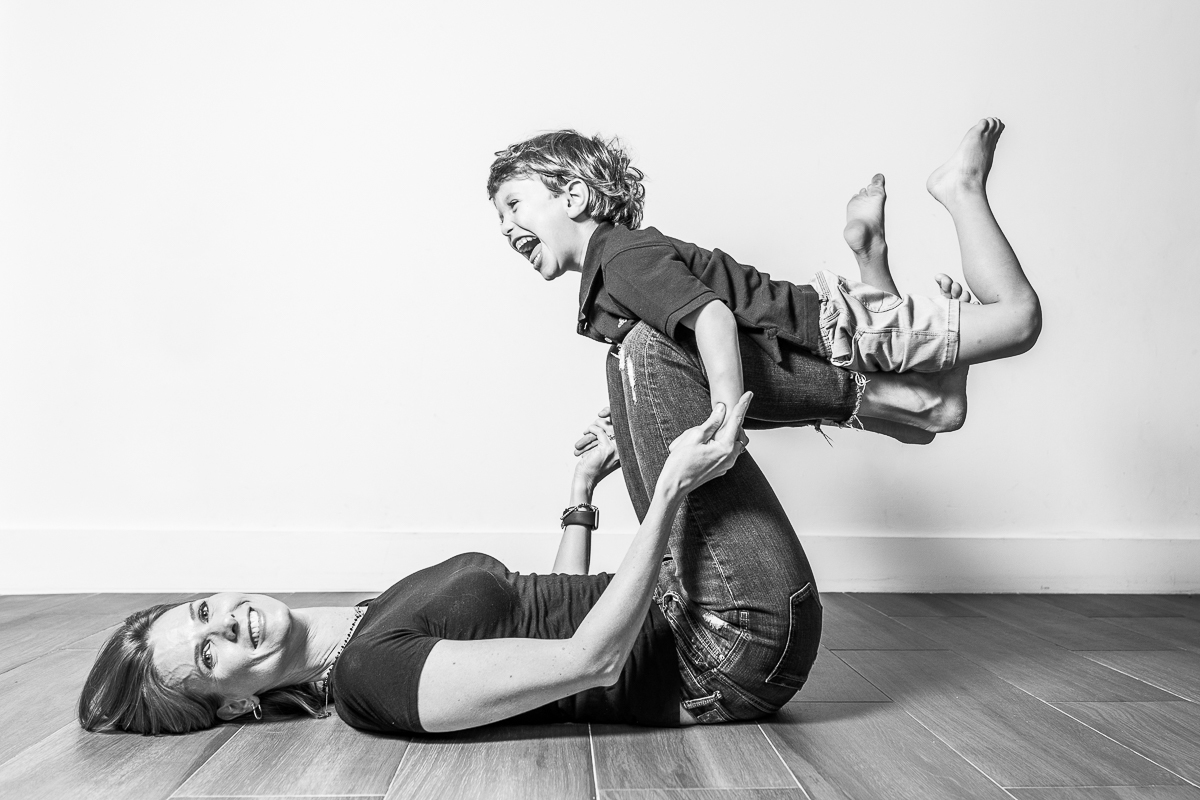 Fotografia de Família, ensaio em casa, ensaio de família, Miami Family Photographer, Ensaio premiado, ensaio em casa, descontração.