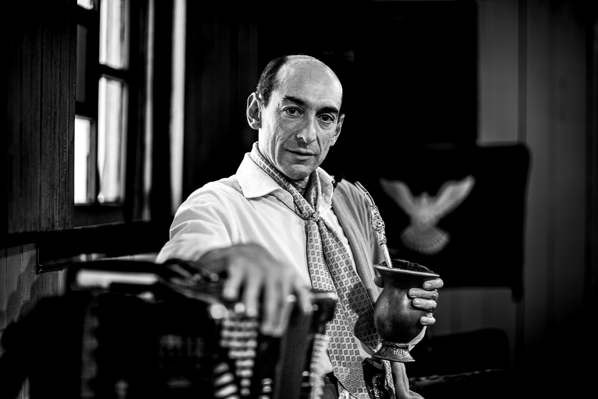 Best Collection, Inspiration Photographers, Gilney Bertussi, Os Bertussi, Portrait Photography, Foto PB, BW Photos, Retratos, Gaiteiro