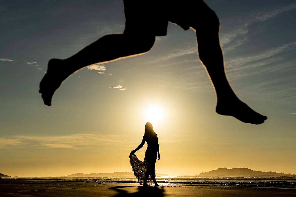 Ensaio na praia com fotos incríveis