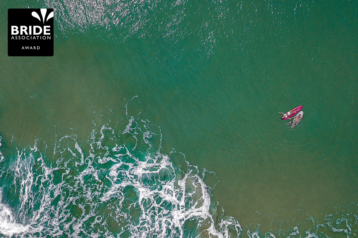 Ensaio casal, fotos com Drone, foto premiada bride association