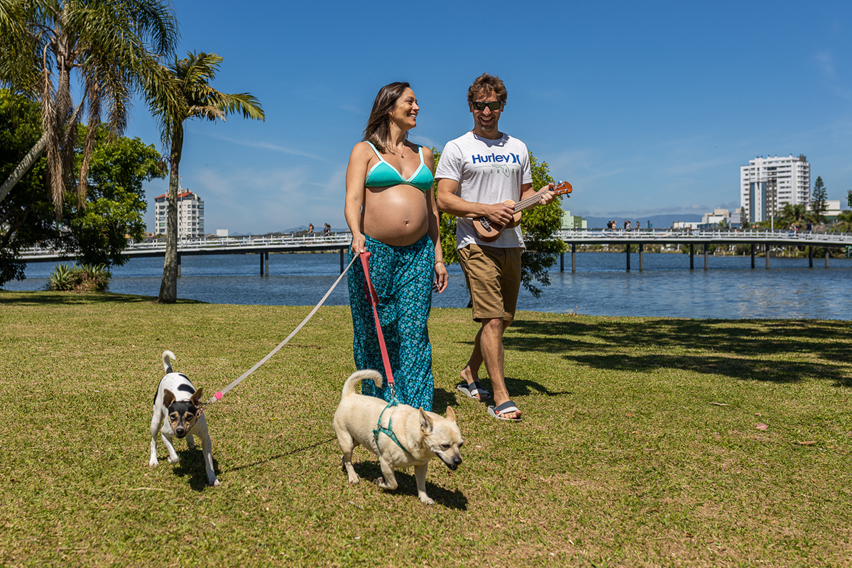 Ensaio gestante, ensaio com Pets, ensaio na praia, ensaio gestante em Torres/RS