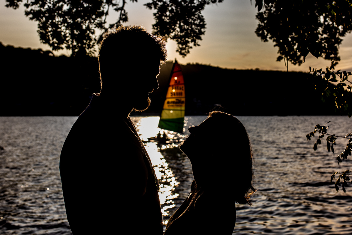 São Félix, cores da cidade, Recôncavo Baiano, ensaio Casal, ensaio Externo, pré-wedding, silhueta, veleiro